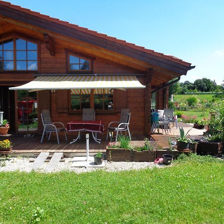 Barrierefreies Zimmer Im Blockhaus Mit Sauna Am See Soyen Extérieur photo
